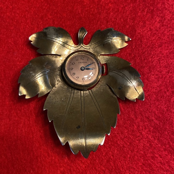 Sterling Leaf Brooch Wind Up Watch Pin - Picture 1 of 16